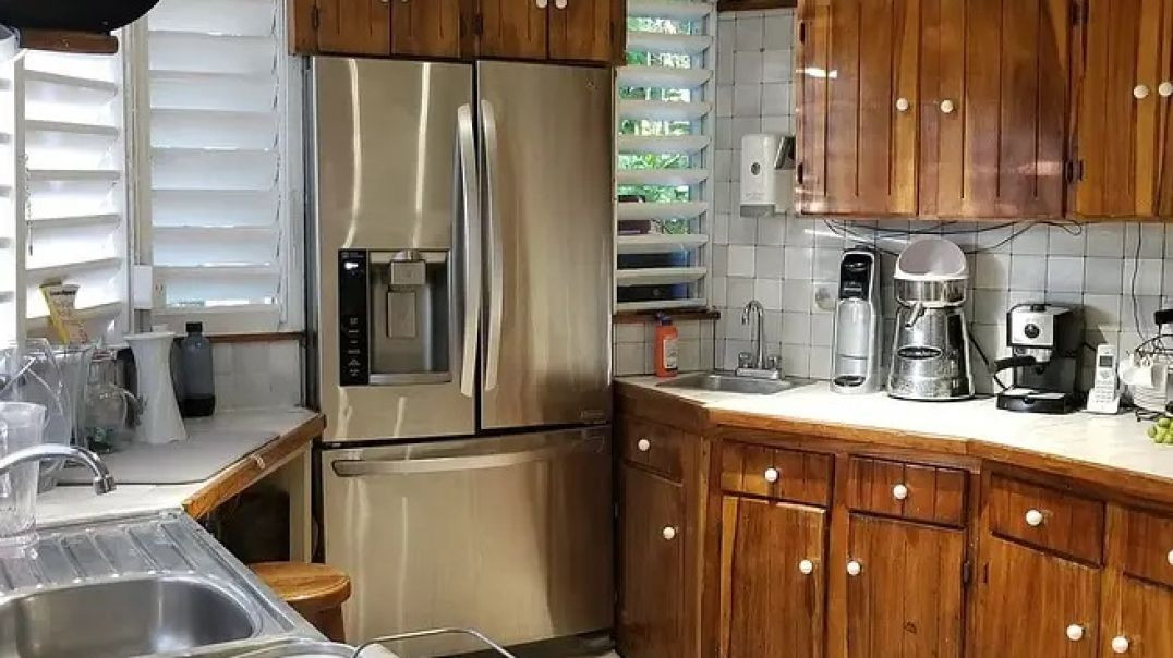 Llantrissant Beachcliff Villa : Beachfront Rentals in Jamaica