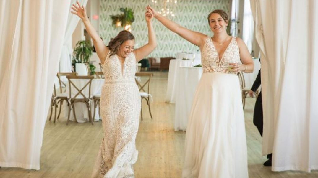 ⁣Robin Fox Photography : Top Photographer in Rochester, NY