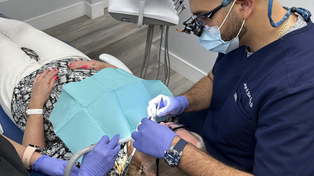 ⁣Rielo Dental Clinic : #1 Dental Implants in Hialeah | 305-231-5455