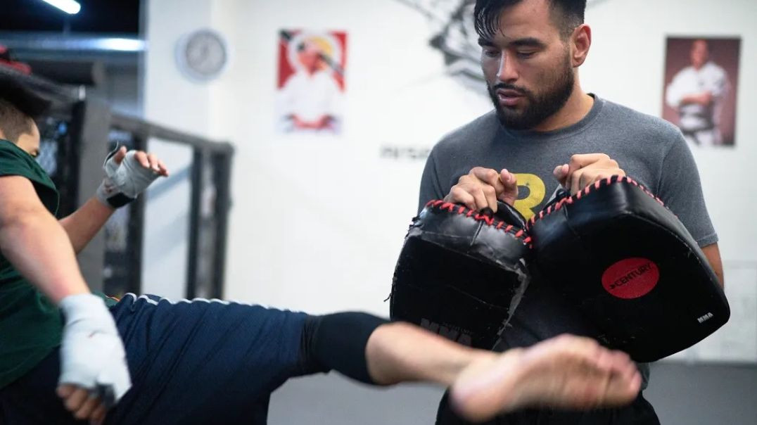 ⁣Rise Athletics : Mixed Martial Arts Classes in Los Angeles | 90014